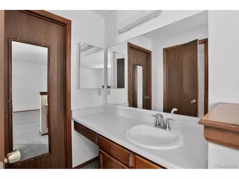 Bath - 16314 Exposition Dr, Aurora, CO 80017 photo 2 of 3