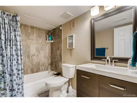 Undisclosed, Aurora, CO 80017 photo 25