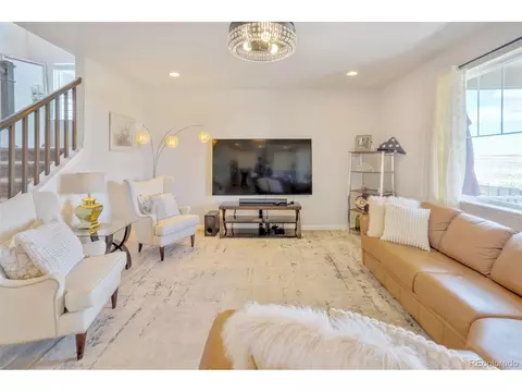 Living - 188 S Waterloo St, Aurora, CO 80018 photo 1 of 5