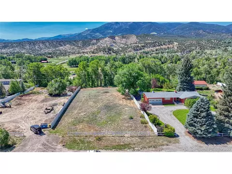 8086 W Us Highway 50, Salida, CO 81201