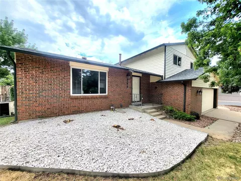3346 S Kittredge St, Aurora, CO 80013