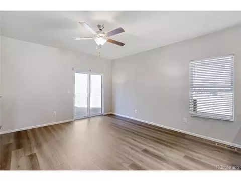 Living - 7002 Shavano Cir, Longmont, CO 80504 photo 3 of 4