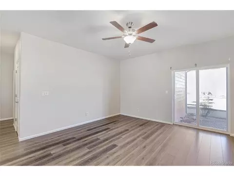 Living - 7002 Shavano Cir, Longmont, CO 80504 photo 4 of 4