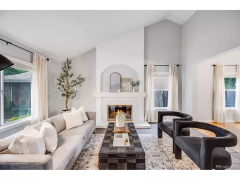 3889 S Fraser St, Aurora, CO 80014