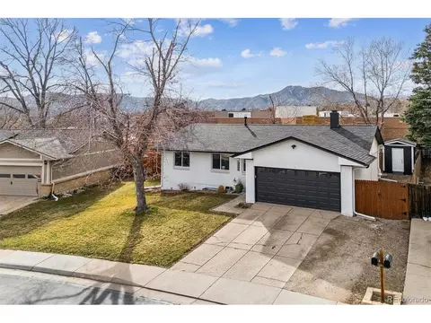 13586 W Warren Cir, Lakewood, CO 80228