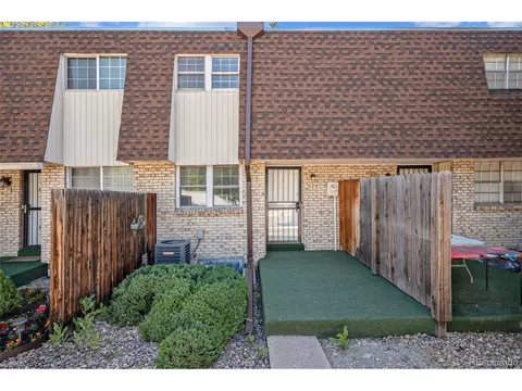 1200 S Monaco St Pkwy #8, Denver, CO 80224