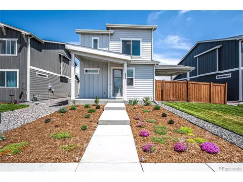 260 E 4th St, Berthoud, CO 80513