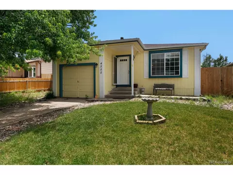 4555 Hollyridge Dr, Colorado Springs, CO 80916