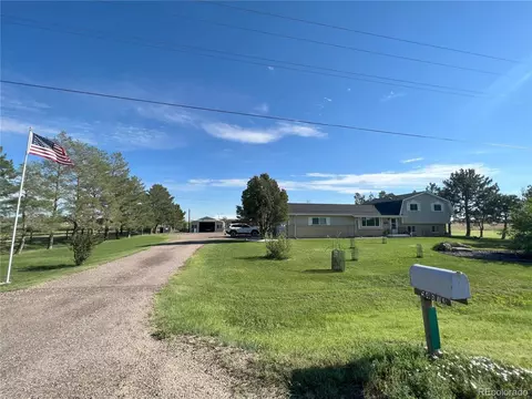 54673 E Wolf Creek Dr, Strasburg, CO 80136