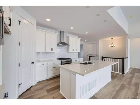 8279 S Quail Ct, Littleton, CO 80127