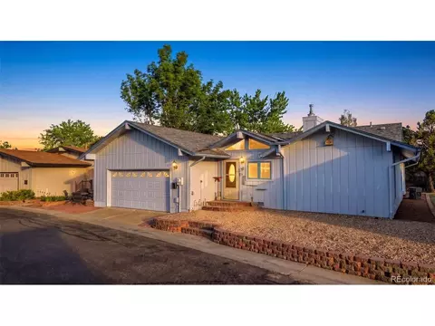 61 Scott Dr, Broomfield, CO 80020