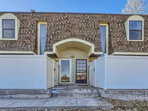 1370 S Idalia St #E, Aurora, CO 80017