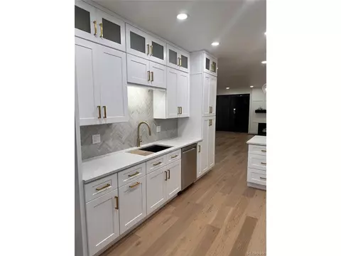 2800 S University Blvd #9, Denver, CO 80210