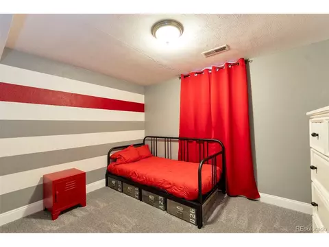 4317 S Eagle Cir, Aurora, CO 80015 photo 15