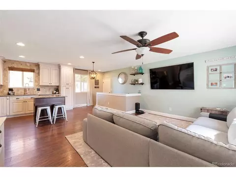 4317 S Eagle Cir, Aurora, CO 80015 photo 4