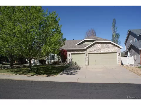 10013 Scenic Ct, Longmont, CO 80504