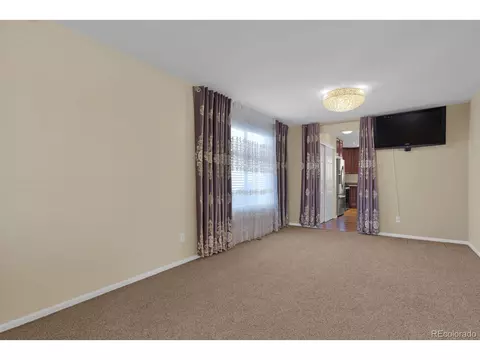 19065 E Dickenson Dr, Aurora, CO 80013 photo 11