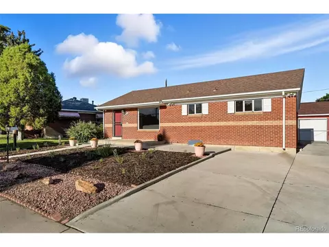 6910 Warren Dr, Denver, CO 80221