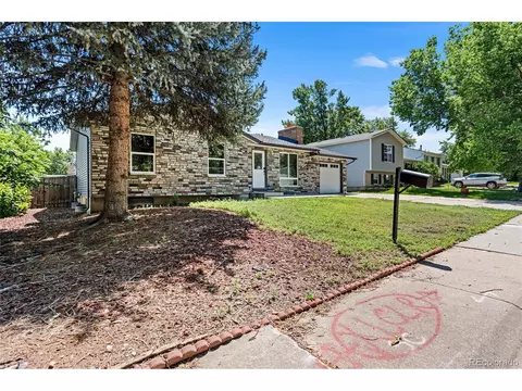 2260 S Lewiston St, Aurora, CO 80013