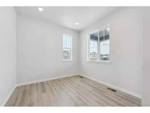 25022 E 34th Pl, Aurora, CO 80019 photo 4