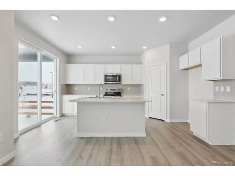 25022 E 34th Pl, Aurora, CO 80019 photo 8