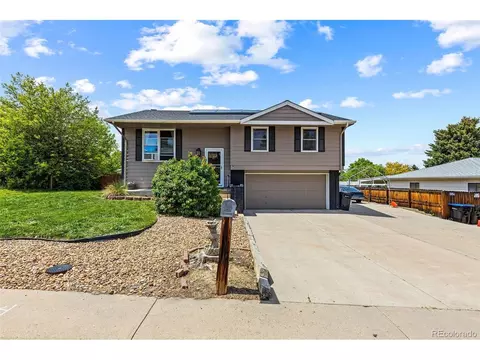 7823 Saulsbury St, Arvada, CO 80003