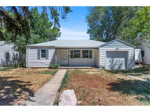 1120 Geneva St, Aurora, CO 80010
