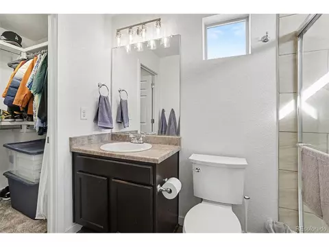 Bath - 18643 E 50th Pl, Denver, CO 80249 photo 3 of 4