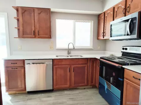 1983 S Ivory Ct, Aurora, CO 80013
