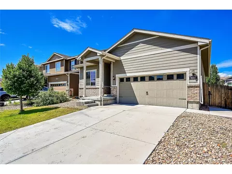 9555 Dexter Ln, Thornton, CO 80229