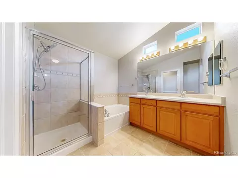 Bath - 2223 E 100th Pl, Thornton, CO 80229 photo 3 of 4