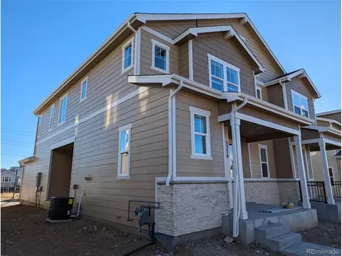 5376 Robb St #B, Arvada, CO 80002