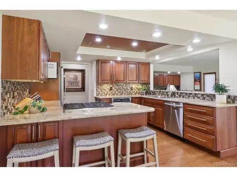 5642 S Kittredge Ln, Centennial, CO 80015