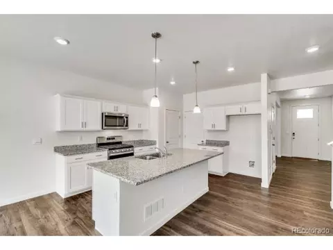 27521 E Cedar Ave, Aurora, CO 80018 photo 9