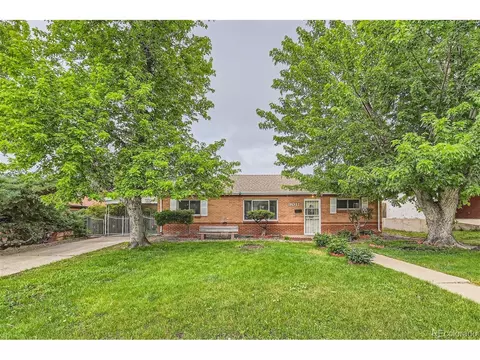 9011 Hickory Pl, Thornton, CO 80229