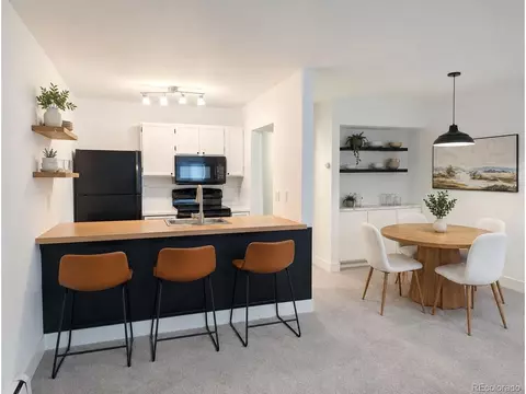 532 Oakwood Dr #D103, Castle Rock, CO 80104