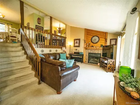 18974 E Mercer Dr, Aurora, CO 80013 photo 2
