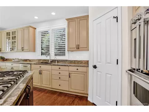 Kitchen - 9591 E Hidden Hill Ln, Lone Tree, CO 80124 photo 3 of 6