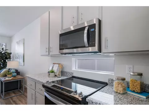 21862 E 38th Pl, Aurora, CO 80019 photo 10