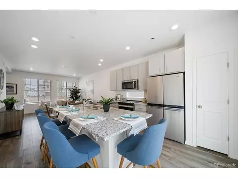 21862 E 38th Pl, Aurora, CO 80019 photo 6