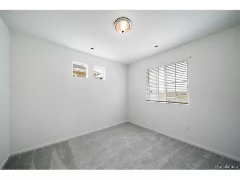 21862 E 38th Pl, Aurora, CO 80019 photo 35
