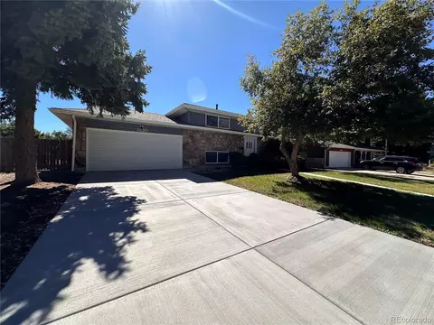 1820 E Kettle Ave, Centennial, CO 80122 photo 2