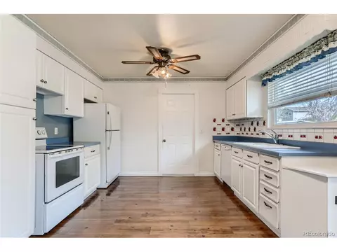 16553 E Baker Pl, Aurora, CO 80013 photo 9