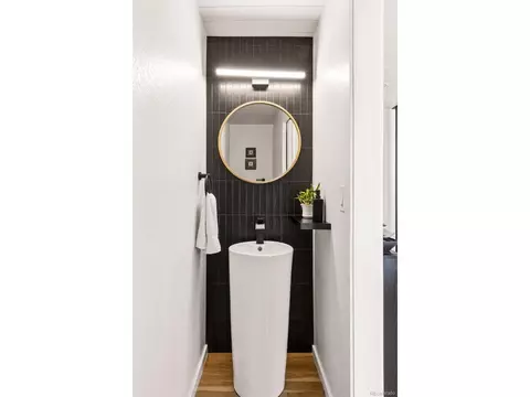 Bath - 4530 E 13th Ave, Denver, CO 80220 photo 1 of 5