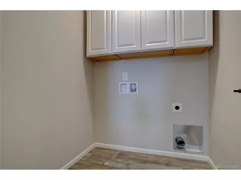 15772 E Warner Dr, Denver, CO 80239 photo 35