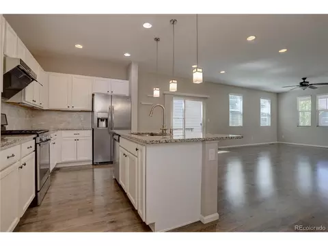 15772 E Warner Dr, Denver, CO 80239 photo 14