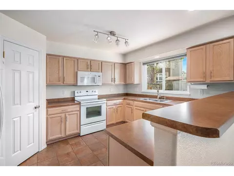 20610 E Ithaca Pl, Aurora, CO 80013 photo 9
