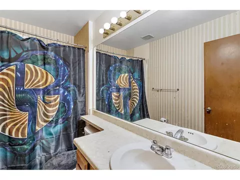 4692 Biscay St, Denver, CO 80249 photo 9