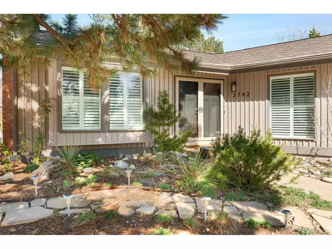 2742 S Macon Cir, Aurora, CO 80014