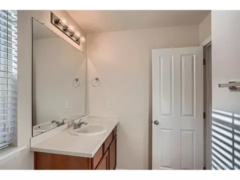 21775 E Layton Dr, Aurora, CO 80015 photo 24